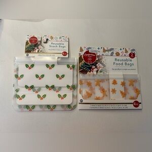 Christmas theme reusable food bags ( 8 bags: 4 snack size, 4 sandwich bag size)